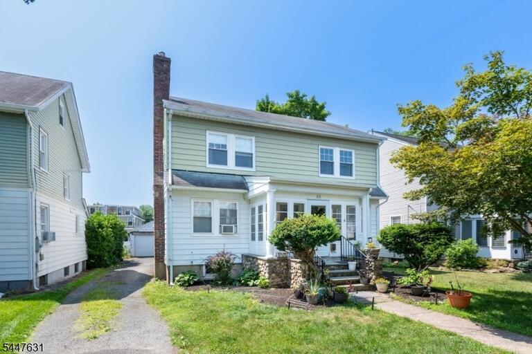 Property listing MLS 4048292 photo 1