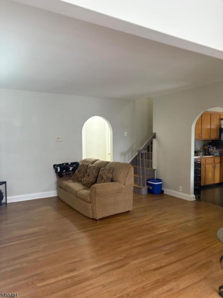 Property listing MLS 4048297 photo 5