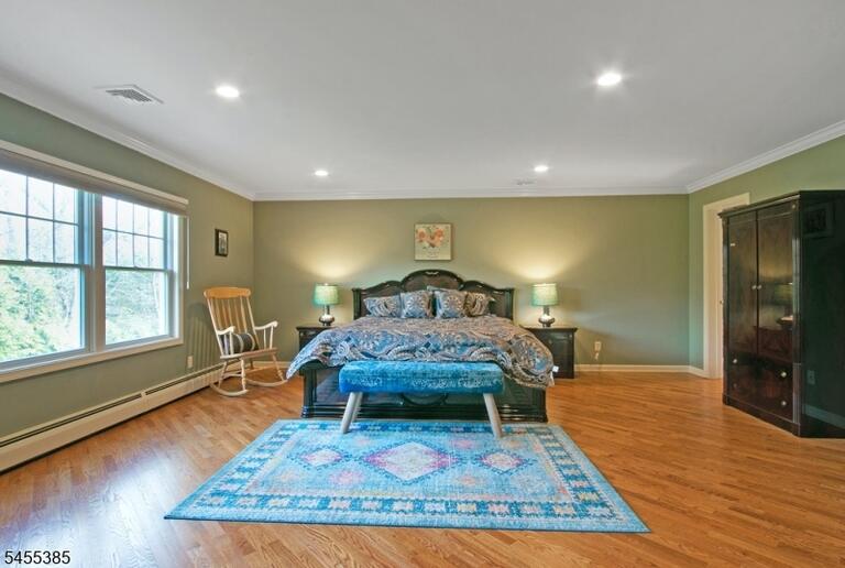 Property listing MLS 4048483 photo 26