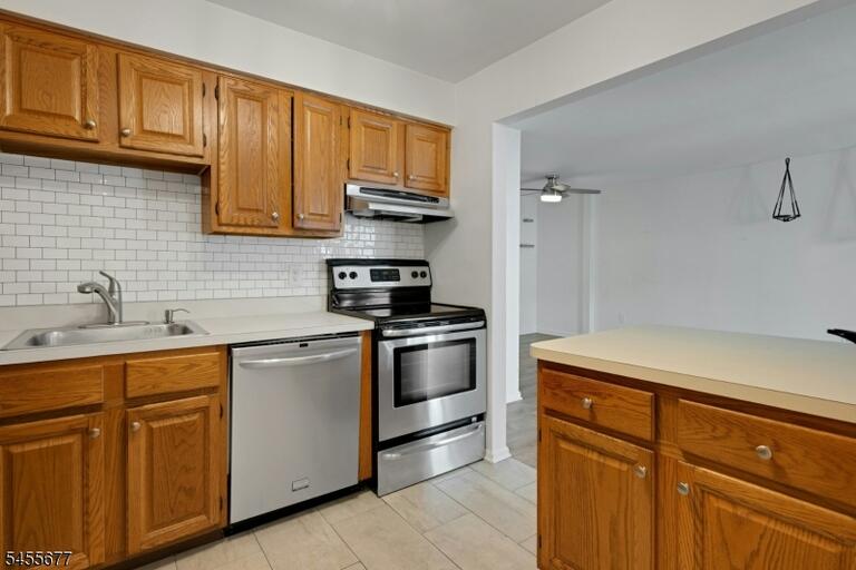 Property listing MLS 4048497 photo 16