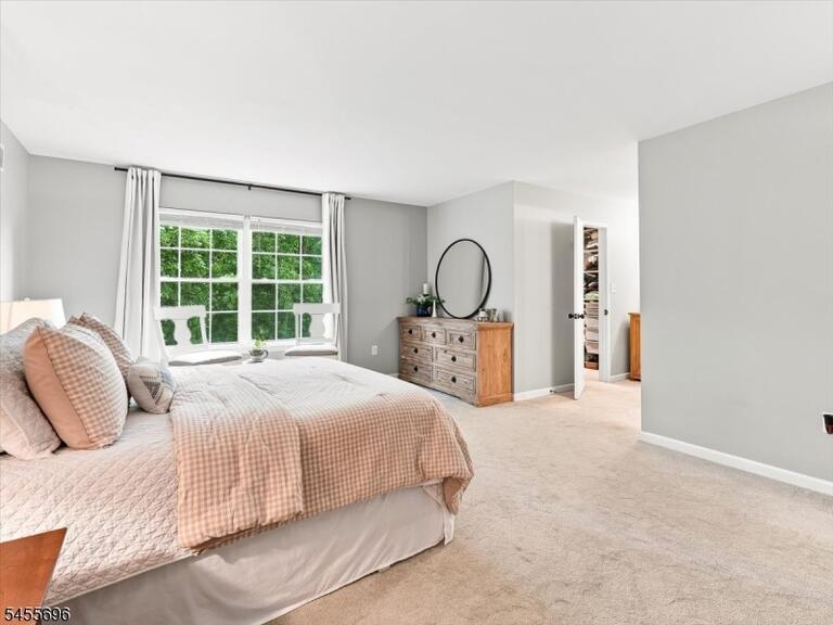 Property listing MLS 4048505 photo 16