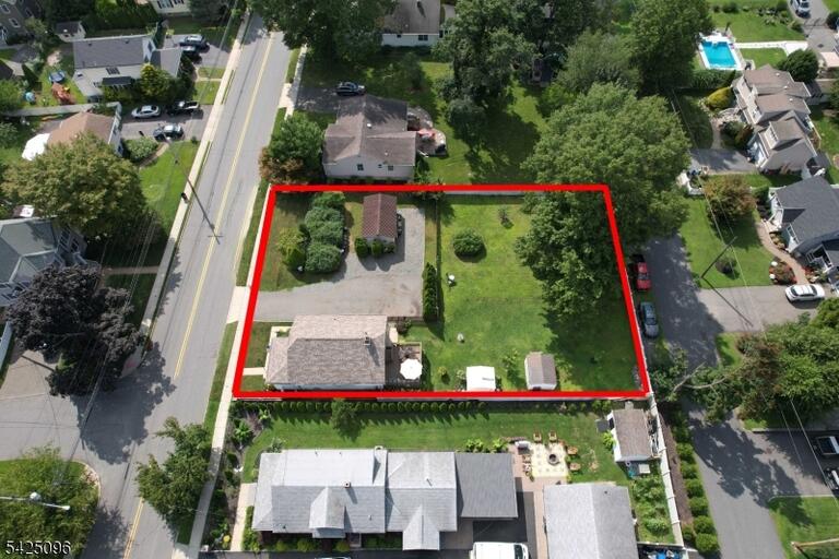 Property listing MLS 4048523 photo 1