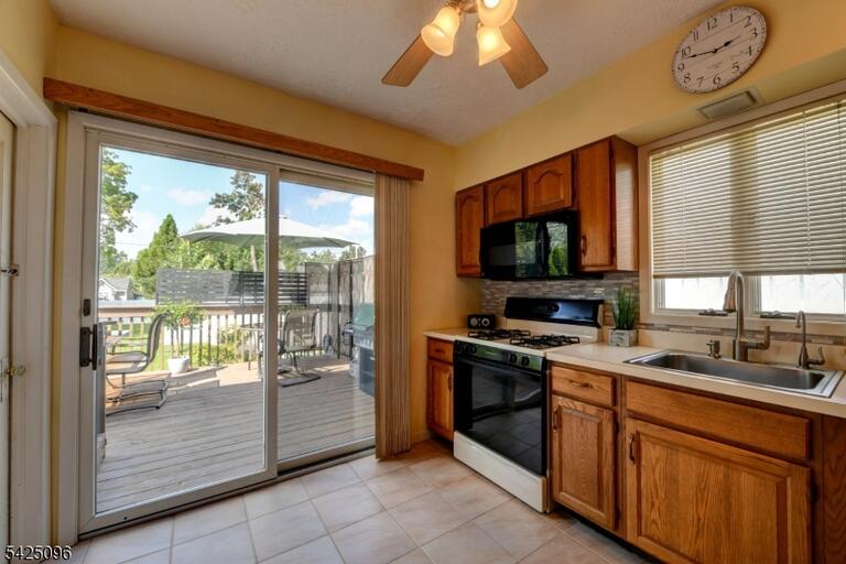 Property listing MLS 4048523 photo 15