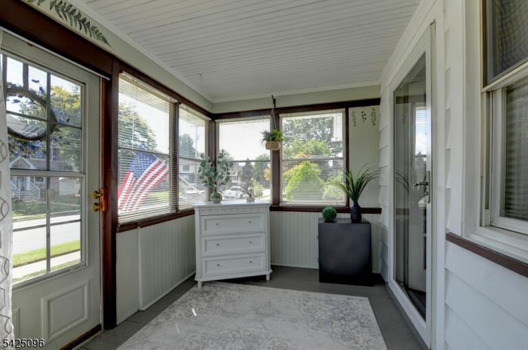 Property listing MLS 4048523 photo 6