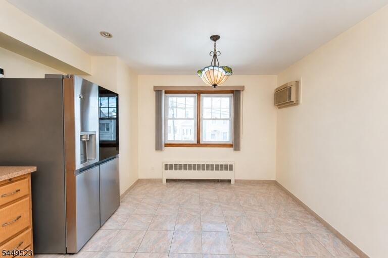 Property listing MLS 4048535 photo 8