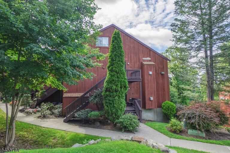 Property listing MLS 4048540 photo 13