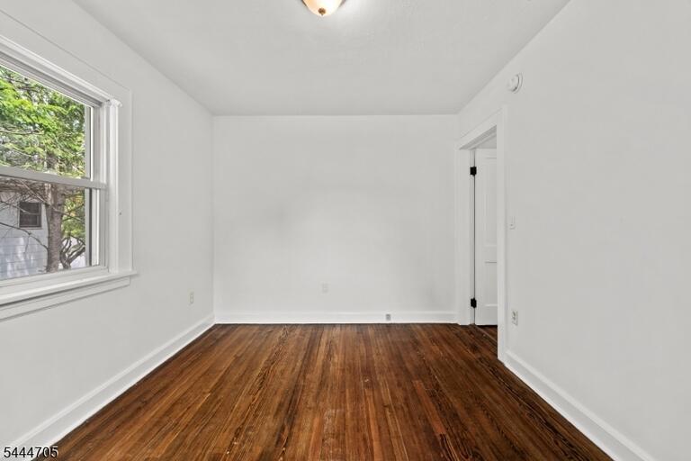 Property listing MLS 4048594 photo 12