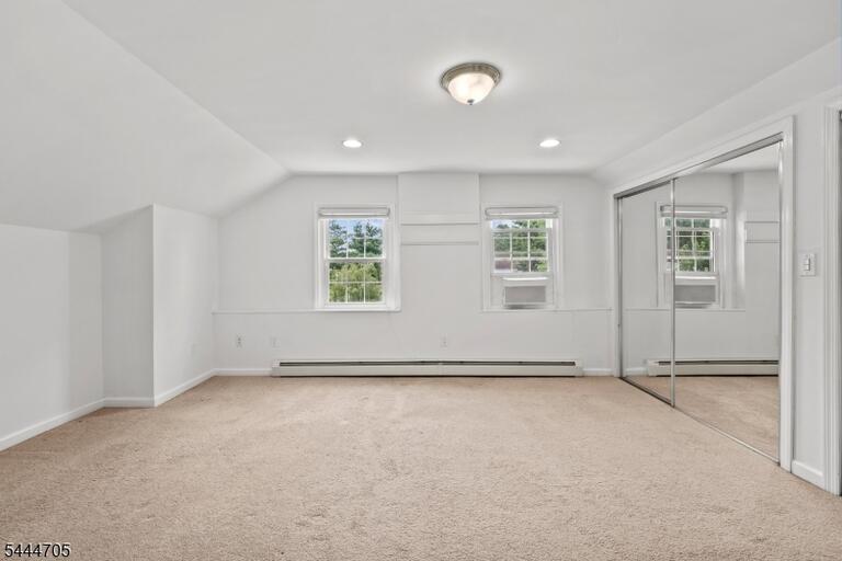 Property listing MLS 4048594 photo 19
