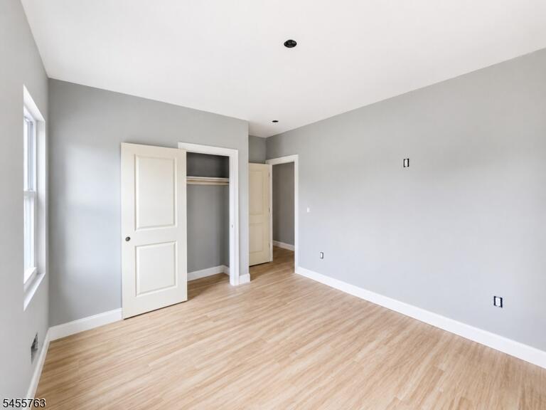Property listing MLS 4048612 photo 21