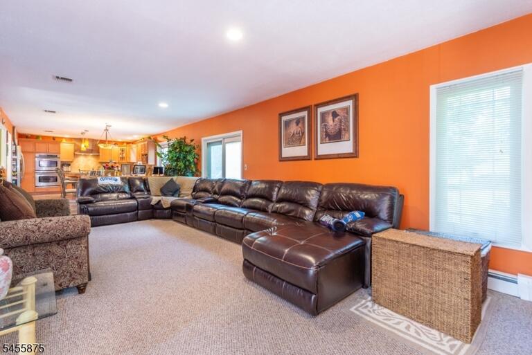 Property listing MLS 4048627 photo 6