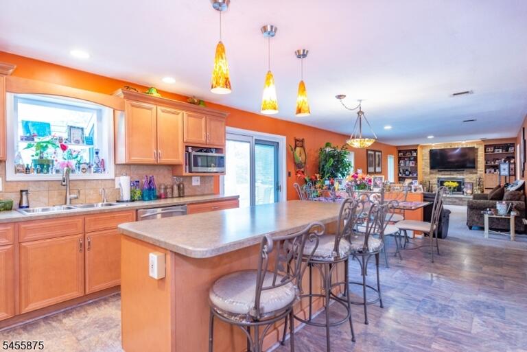 Property listing MLS 4048627 photo 7