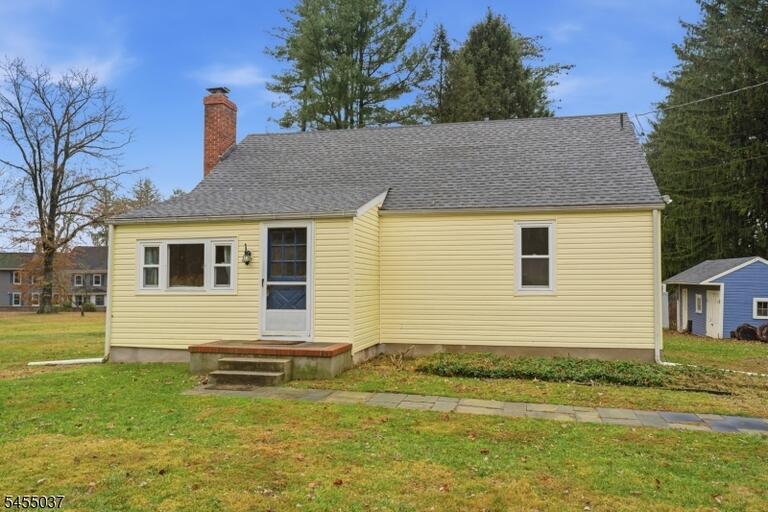 Property listing MLS 4048629 photo 2