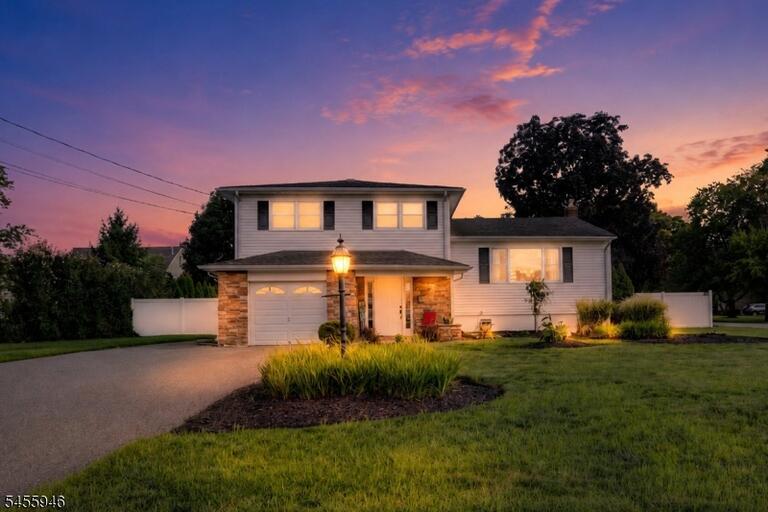 Property listing MLS 4048644 photo 1