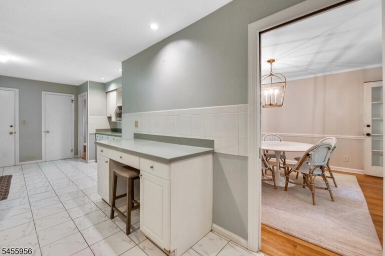 Property listing MLS 4048705 photo 8