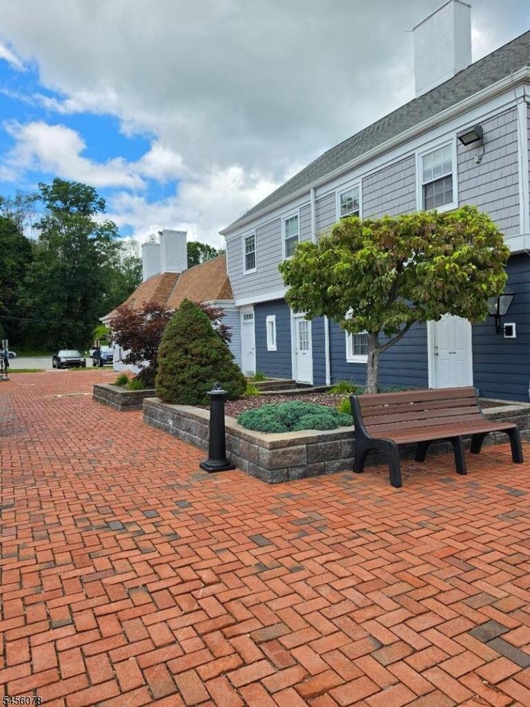 Property listing MLS 4048738 photo 7