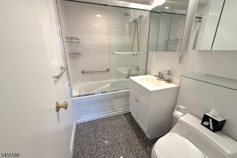 Property listing MLS 4048753 photo 6