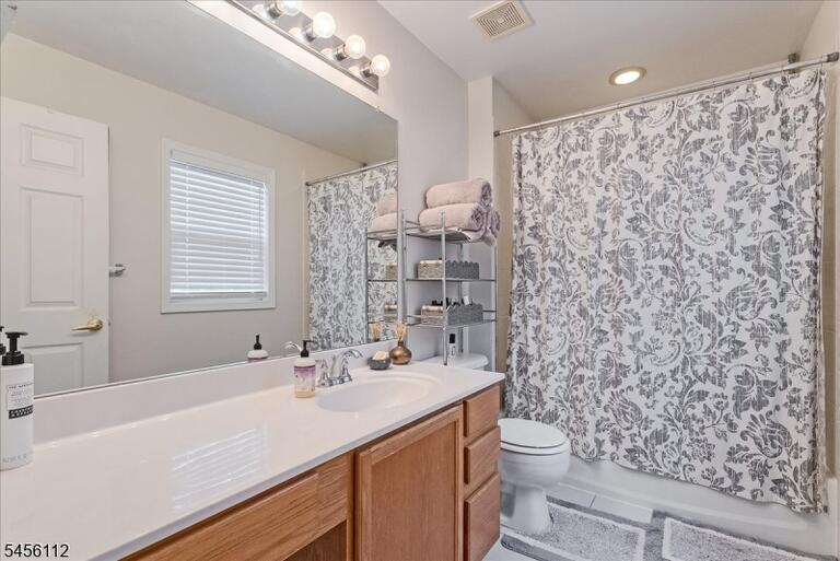 Property listing MLS 4048783 photo 18