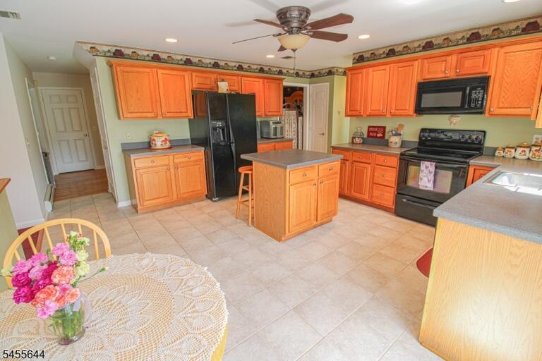 Property listing MLS 4048787 photo 11