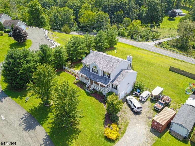 Property listing MLS 4048787 photo 40