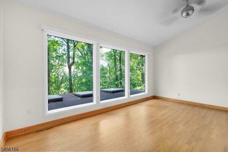 Property listing MLS 4048822 photo 47