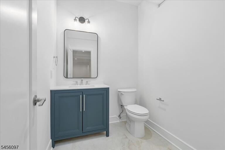Property listing MLS 4048825 photo 25