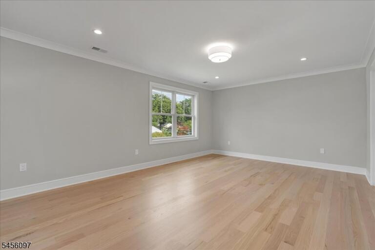 Property listing MLS 4048825 photo 37