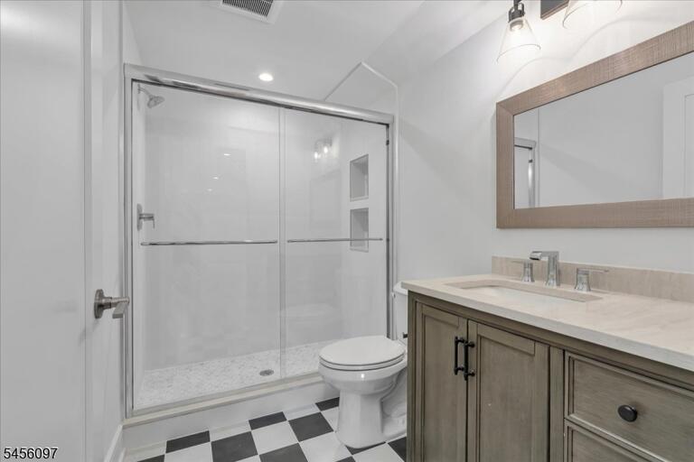 Property listing MLS 4048825 photo 43