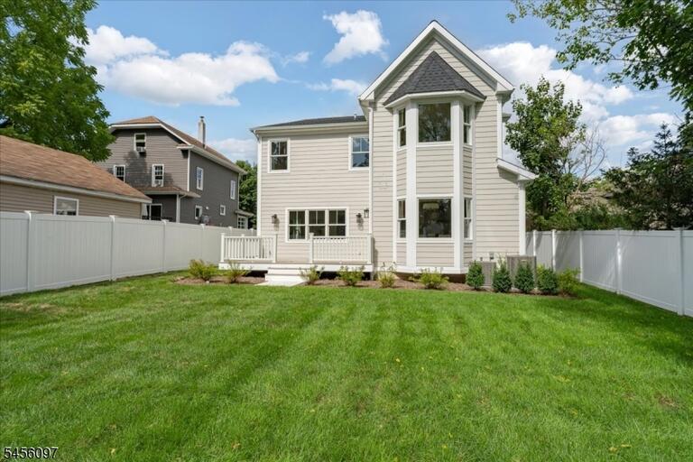Property listing MLS 4048825 photo 47