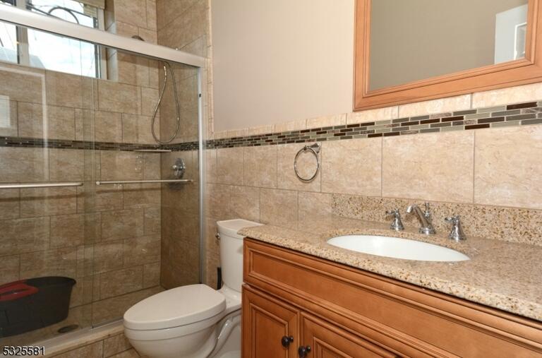Property listing MLS 4048831 photo 19