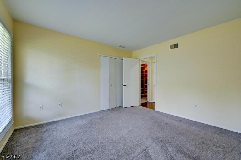 Property listing MLS 4048833 photo 22