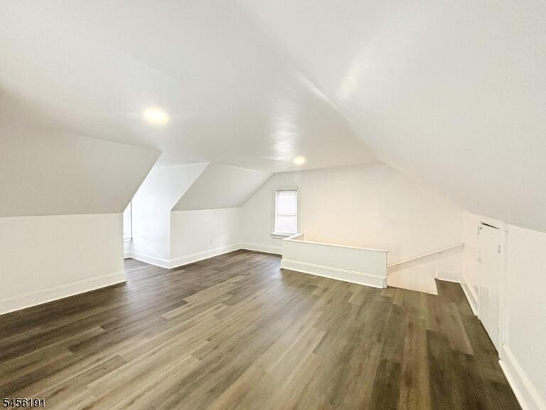 Property listing MLS 4048835 photo 21