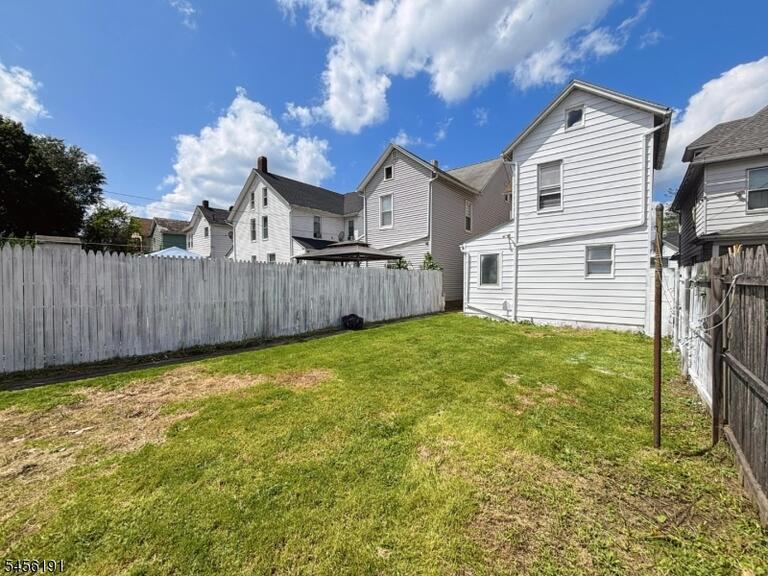 Property listing MLS 4048835 photo 24
