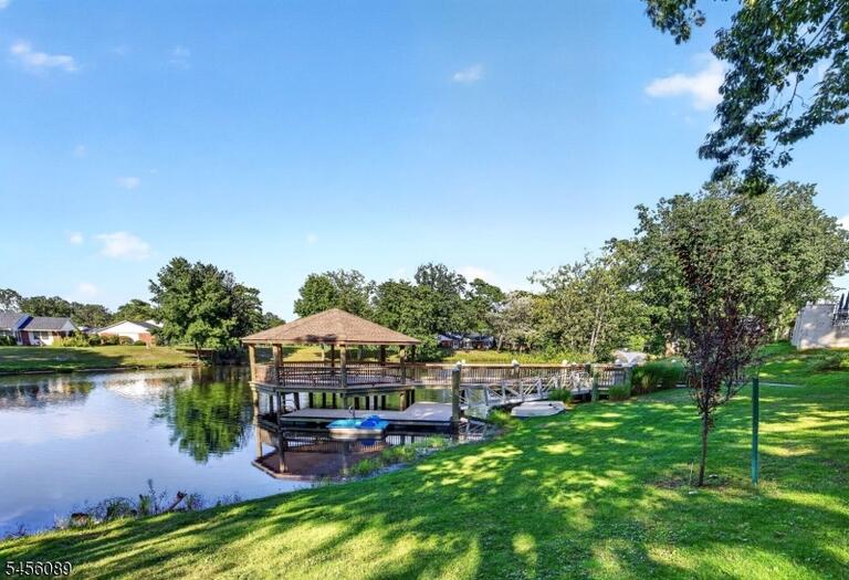 Property listing MLS 4048841 photo 31