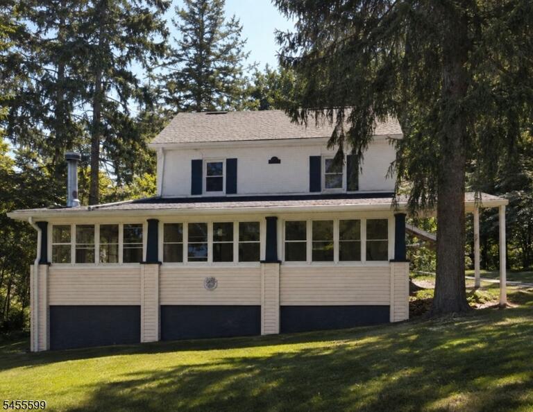 Property listing MLS 4048842 photo 1