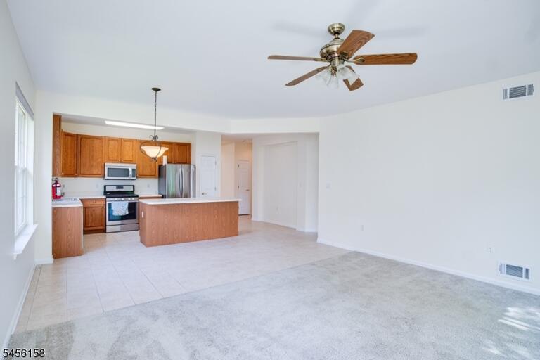 Property listing MLS 4048845 photo 23