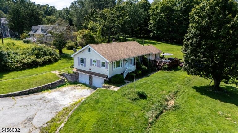 Property listing MLS 4048846 photo 1