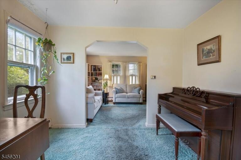 Property listing MLS 4048858 photo 7
