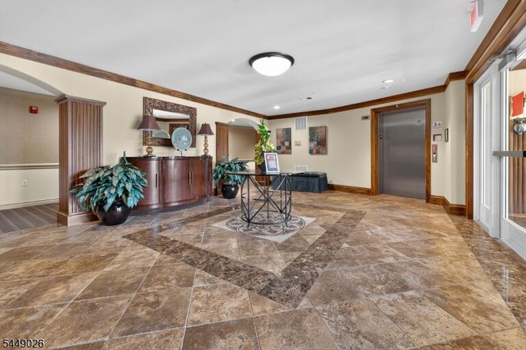 Property listing MLS 4048861 photo 23