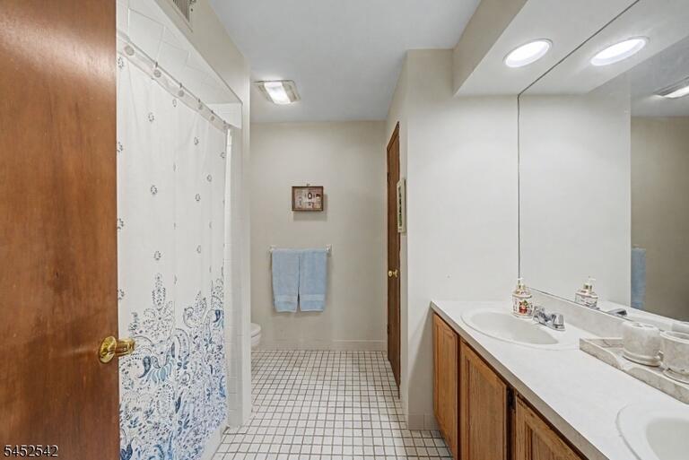 Property listing MLS 4048862 photo 14