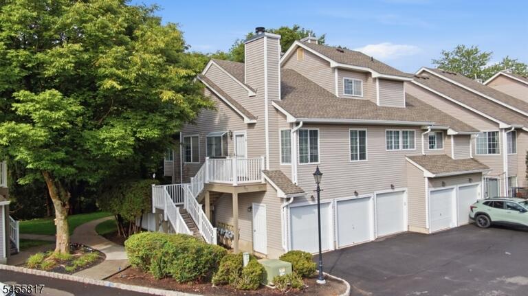 Property listing MLS 4048864 photo 1