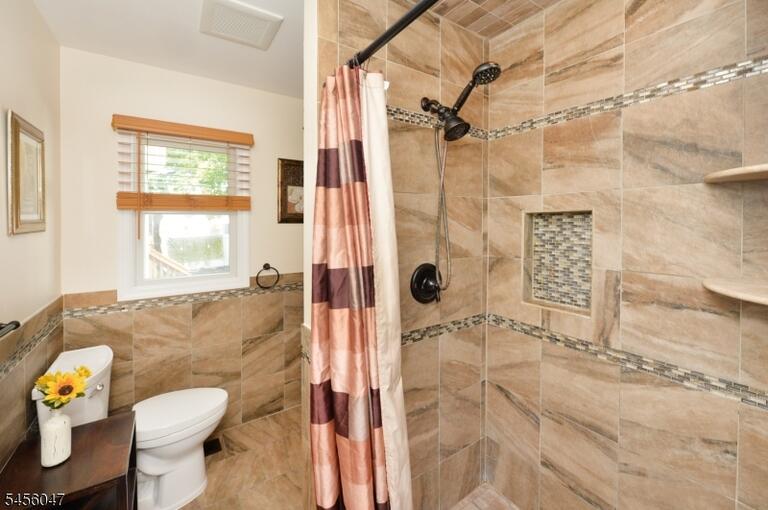 Property listing MLS 4048874 photo 11