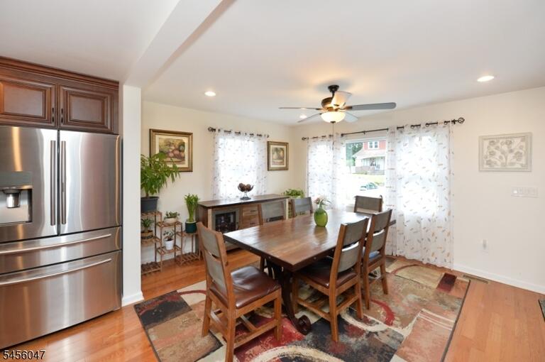 Property listing MLS 4048874 photo 3