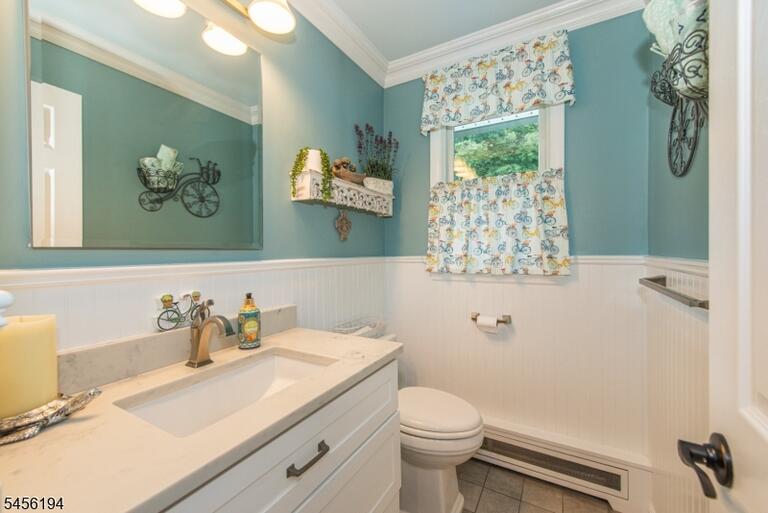 Property listing MLS 4048875 photo 23