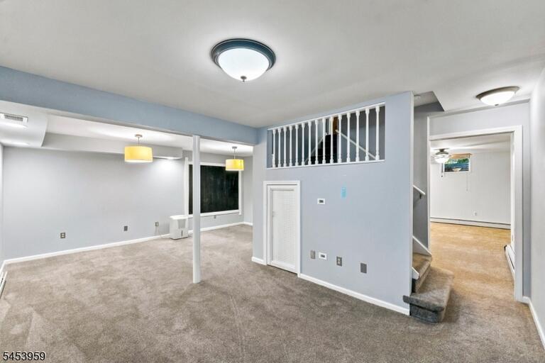 Property listing MLS 4048876 photo 41