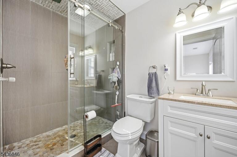 Property listing MLS 4048880 photo 20