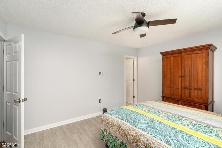 Property listing MLS 4048882 photo 17