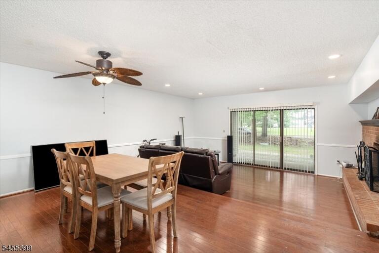 Property listing MLS 4048882 photo 9