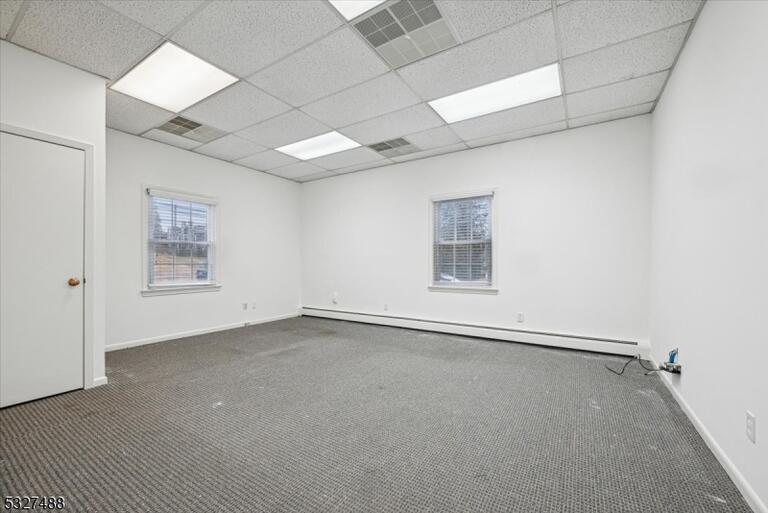 Property listing MLS 4048883 photo 5
