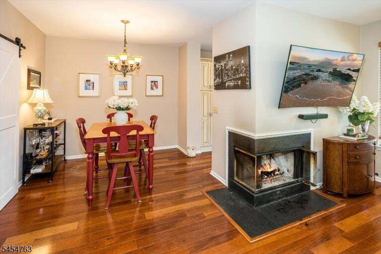 Property listing MLS 4048892 photo 8
