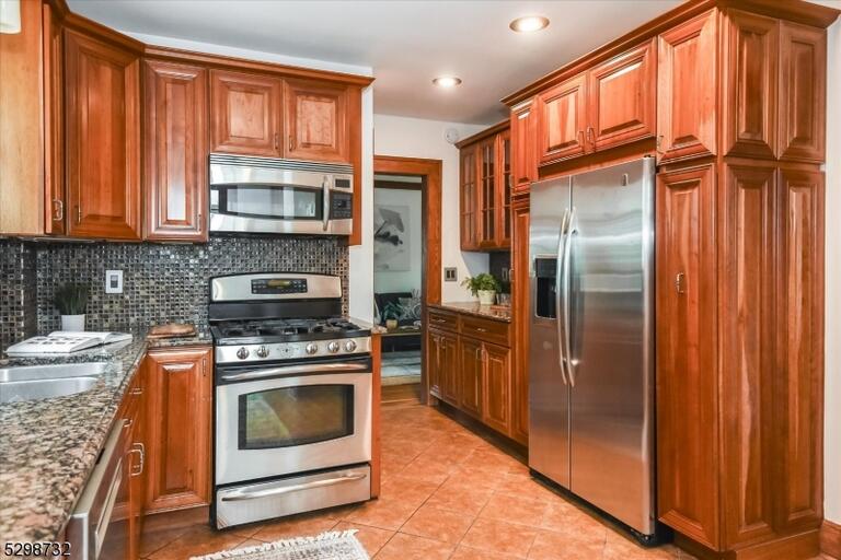 Property listing MLS 4048926 photo 13